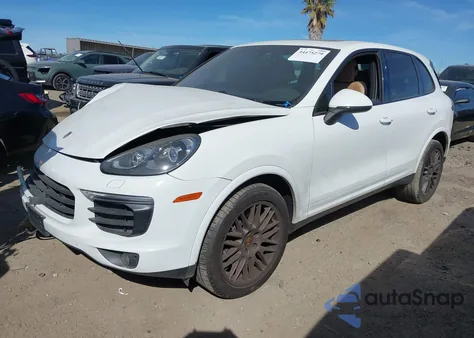 2017 Porsche Cayenne Platinum Edition z USA, uszkodzony, nr VIN WP1AA2A24HKA89034